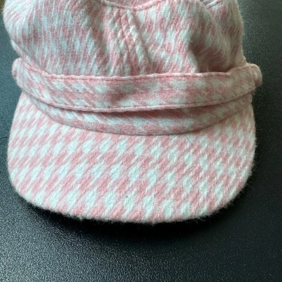 Gingham pink & white
cap - Picture 2 of 7
